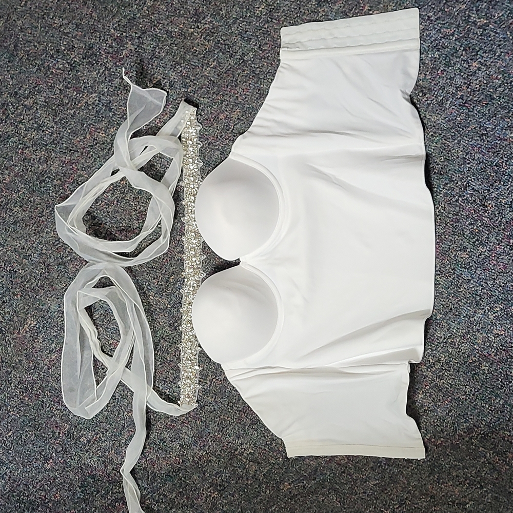 White wedding corset with sash for waist